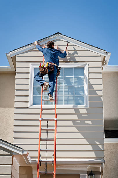 Best Storm Damage Siding Repair  in Eastmont, WA